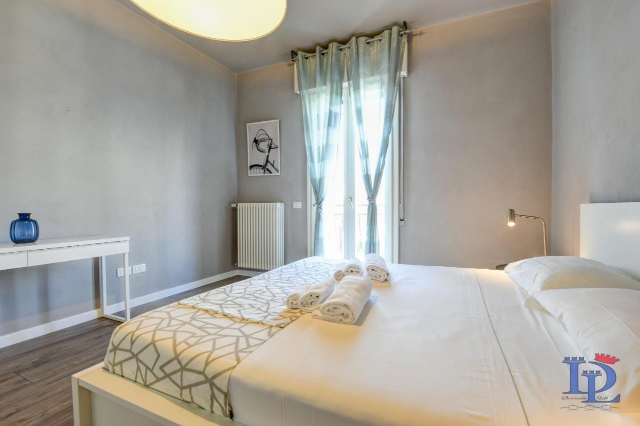 Desenzanoloft Official Partner Marriott Homes & Villas - Bacco Family Apartment Desenzano del Garda Exterior foto